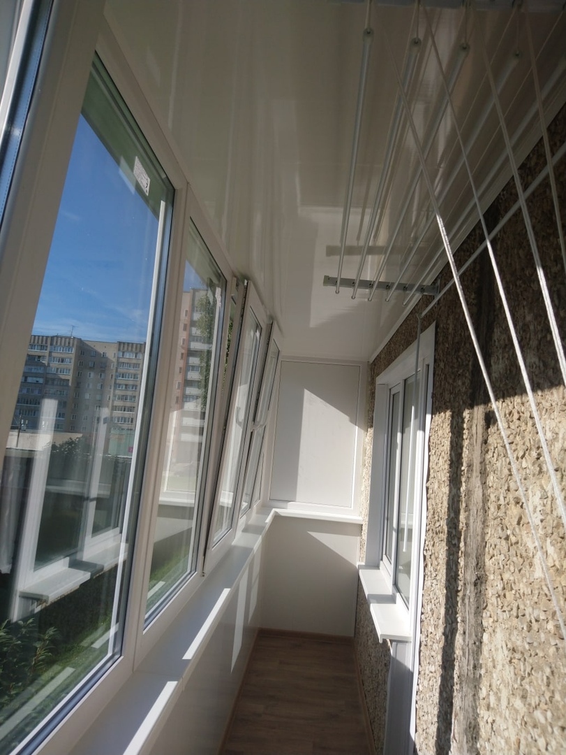 Остекление углового балкона в доме I-515/9М - фото 3